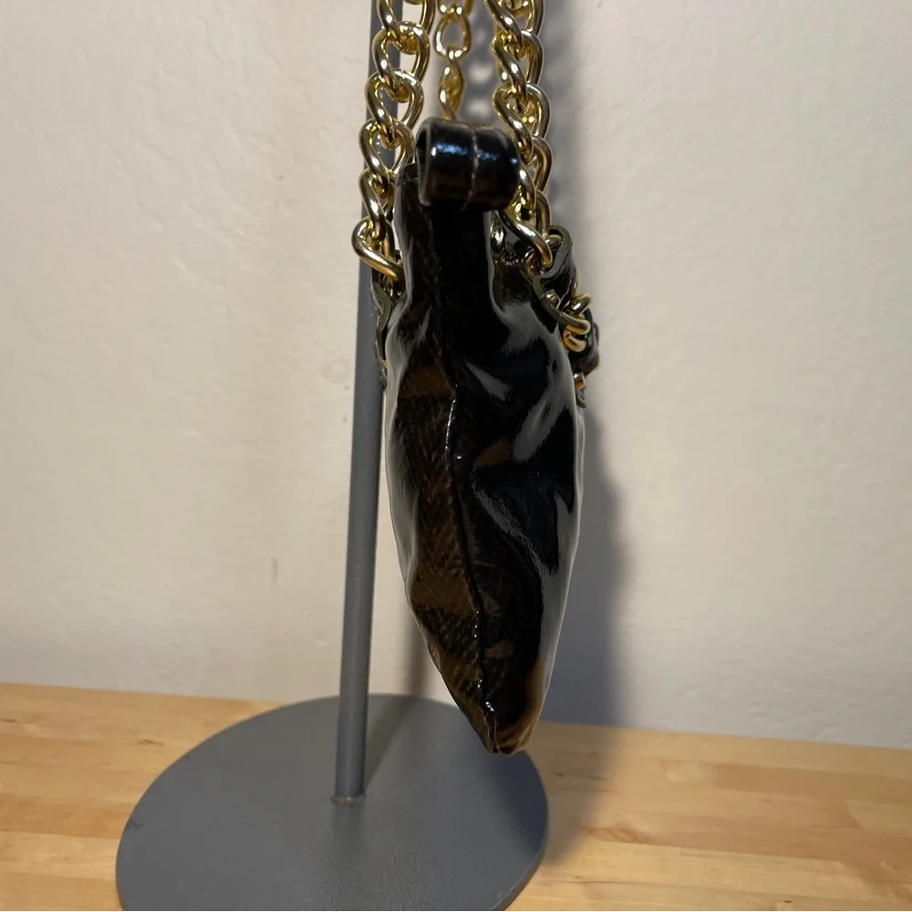 GOLDENBLEU Patent Leather Chain Strap Shoulder Bag Y2K Statement Purse